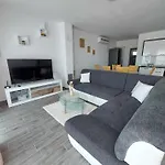 Apartment Miskovic *