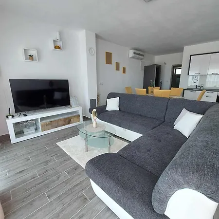 Apartment Miskovic *